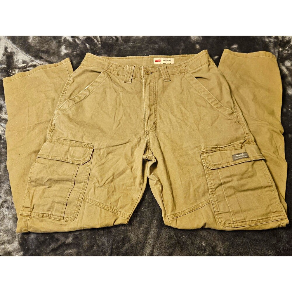 Wrangler Men's 30x32 Relaxed Fit Cargo Pants Beige Khaki Stretch 5 Pocket